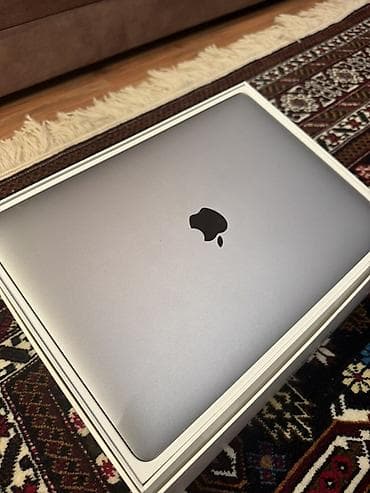Apple MacBook Pro 13" (2017) – Space Gray Texniki xüsusiyyətlər: -