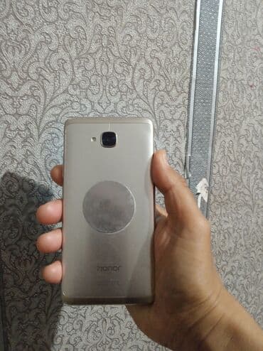 kontakt home honor: Honor 7A, 16 GB, rəng - Qızılı, Sensor — 2