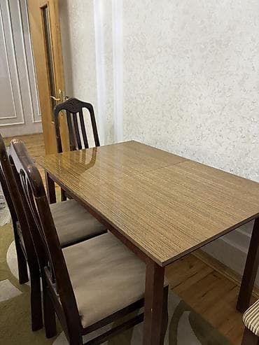 kuxna moykalari: Mətbəx üçün, Açılmayan, Dördbucaq masa, 4 stul — 1