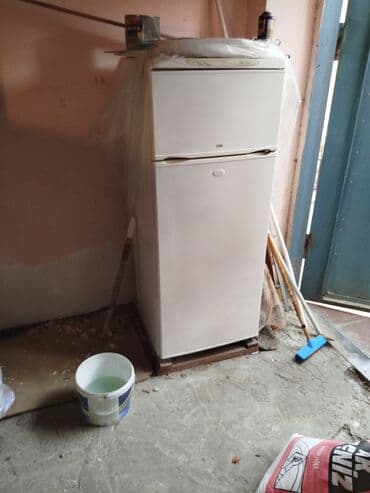 yuxa sacı: 2 qapılı Indesit Soyuducu Satılır, rəng - Ağ — 1