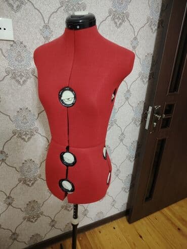 on yukləyici: Qadın, Qırmızı — 1