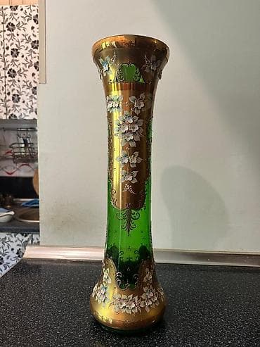 Bir vaza, Bogem şüşəsi