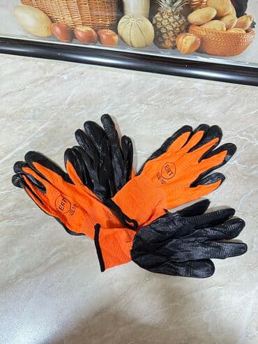 Usda əlcəyi satılır. Cütü 45 qepiyə. Qiymət sondu. 50 ədəd var. Ciddi