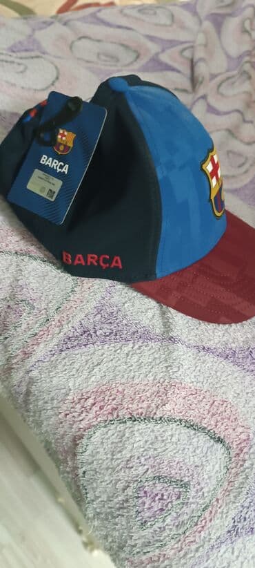 idman kişi şortları: Teze . Barselona futbol klubu. WERF ve KEPKA Original. ISPNIYA — 6