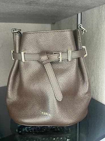 Furla qadın çantası – şokolad reng, bucket/səbət tipli model. Hakiki