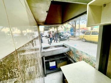 kirayə restoranlar: Əhmədli və Xalqlar metro stansiyaları yaxınlığında, KTV-nin — 9