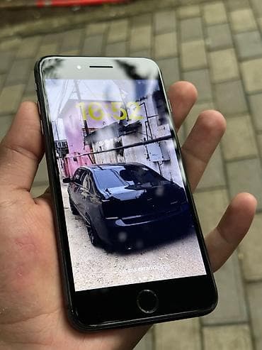 i̇phone s: IPhone 8 Plus, 64 GB, Jet Black, Barmaq izi — 2