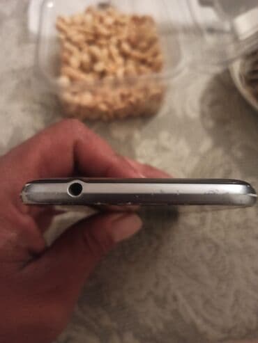 samsung j3 ekran en ucuz: Samsung Galaxy J3 2016, 2 GB, rəng - Qara, İki sim kartlı, Qırıq, Sensor — 3