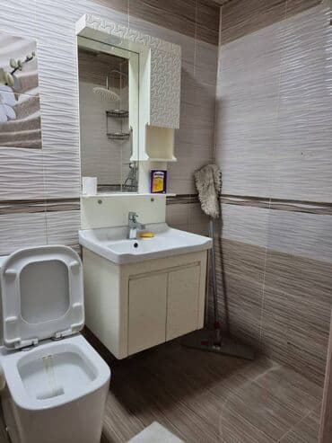 badamdarda kohne bina evleri: Nizami rayonu,Neftçılər metrosu,Xudafərinin arxasında,5 — 4