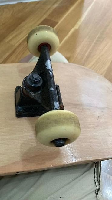 hoverboard 2 el: Skateboard – tam komplekt - Taxta: klassik skeytbord deki, üst tərəfi — 3