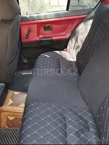 1998 bmw: BMW 3 series: 1.8 l | 1995 il Sedan — 3