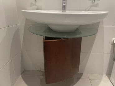 moydadirlar: Moydodır. İtaliya istehsalı “ H2O”. Eni 90 sm. Güzgü ilə birlikdə — 1