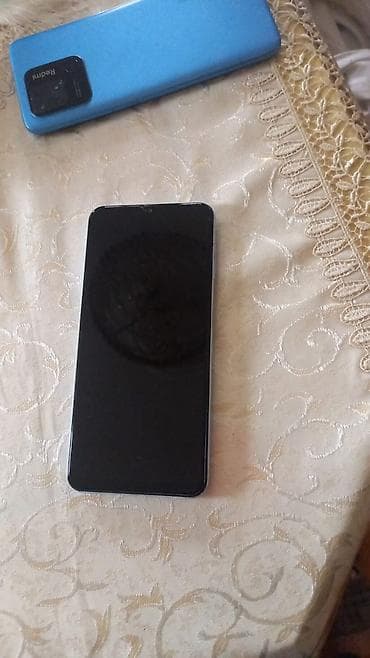 telfonlar samsunq: Samsung Galaxy A13, 64 GB, rəng - Mavi, İki sim kartlı — 3