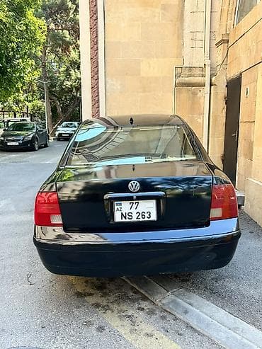 bmw e 38: Volkswagen Passat B5, sedan kuzov, qara rəng. Mator yeni dəyişilib — 8