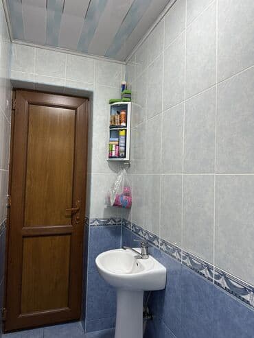 4 cü mikrorayon baki: Поселок Сураханы 4 комнаты, 100 м², Нет кредита, Средний ремонт — 18