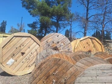 taxta material: Taxta kabel barabanları (kabel çarxları) Məhsul təsviri: - Material — 7