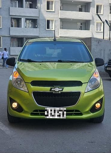 teker alemi: Chevrolet Spark: 1.2 l | 2012 il 186000 km Hetçbek — 1