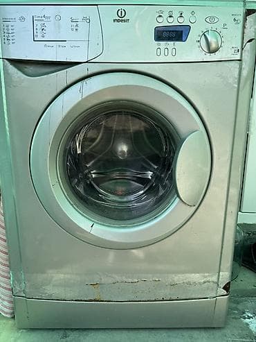Paltaryuyan maşın Indesit, 6 kq, Avtomat, Qurutmasız