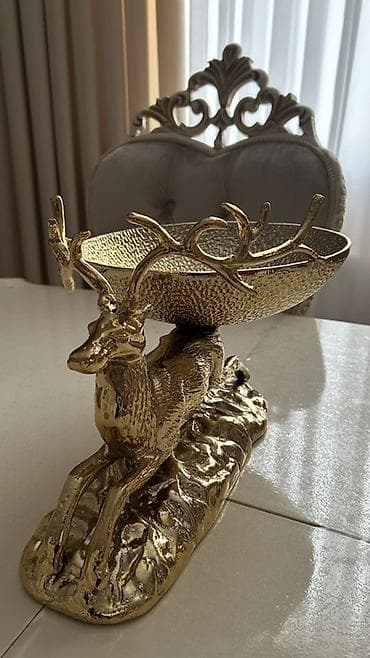 qab gulleri: Meyve qabi 95 azn . Hediyye alinib 2 gundur.Qızılı maral fiqurlu — 4