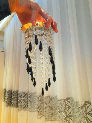 spot işıqlar: 6 eded biri 6 manat.Isiq yananda cox gozel gorunur.Pariltili spot — 2