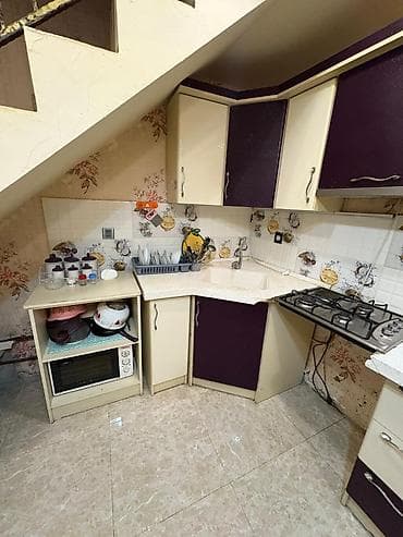 10000 evler: 80 kv. m, 3 otaqlı, Kombi, Qaz, İşıq — 9