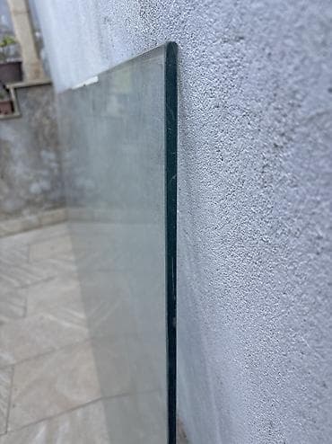 Digər: Temperli şüşə 300×120 sm, 12 mm Satılır. Ölçüsü 300×120 sm, qalınlığı — 3