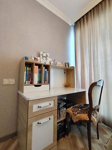 pismenni: Yazi masasi 120azn. Unvan Masazir *N17 — 1