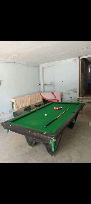 Salam Bilyard təcili satıldığına göre ucuz qiymətə satılır.Köhnə rus