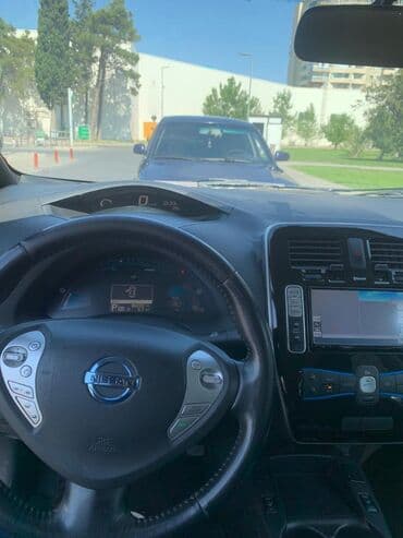 faizsiz kreditlə maşın: Nissan Leaf0.001 L 2013 il 88 000 km Ela veziyyetde V otlichnom — 4