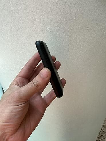 philips xenium 9@9h: Nokia 105 4G, < 2 GB Memory Capacity, rəng - Qara, İki sim kartlı — 3