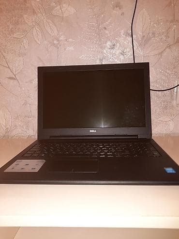 monitor: Dell noutbuk - Model: Dell (15.6" ekran ölçüsü) - Prosessor: Intel — 3