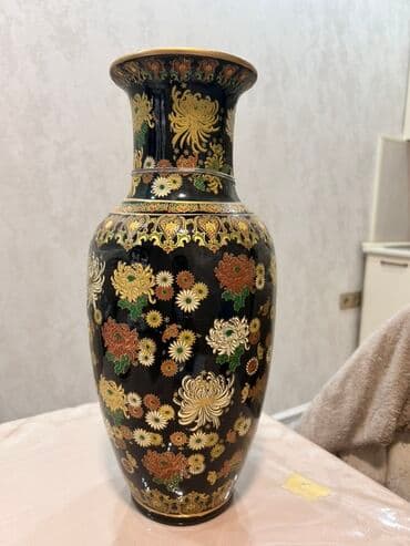 gül dekoru: Bir vaza, Keramika — 1