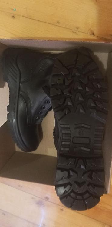 yds bot: Yenidi 42 razmer — 2