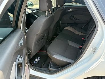 lincoln mkz: Ford Focus: 1.5 l | 2014 il 142517 km Sedan — 3