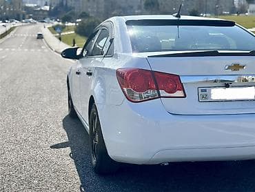 mini cooper 2009: Chevrolet Cruze: 1.4 l | 2012 il 239000 km Sedan — 9