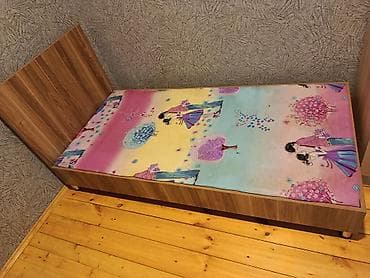 Oğlan və qız üçün, Çarpayı, Bazasız, Matras ilə, Siyirməsiz