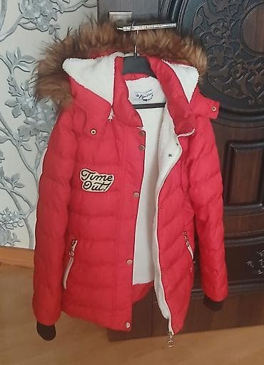 yun paltarlar: Qız uşaqları üçün qış gödəkçəsi - Rəng: parlaq qırmızı - Model — 2