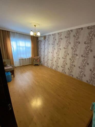 9 ci mikrorayon satilan evler: Bakı, 3 otaqlı, Köhnə tikili, 75 kv. m — 4