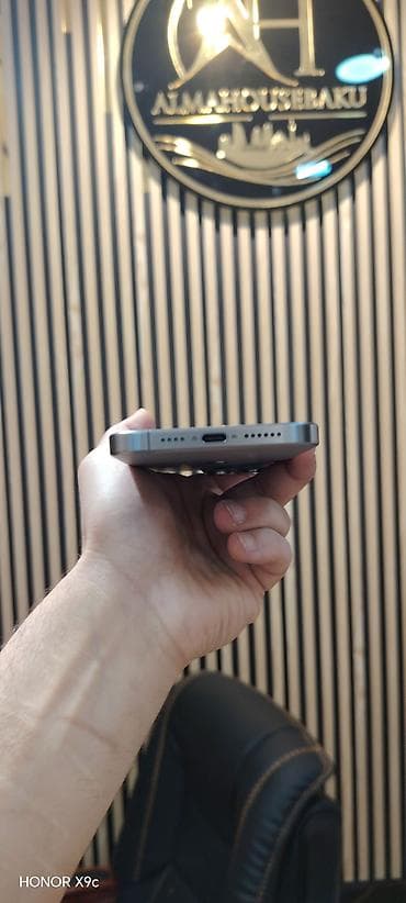 hisense pro: IPhone 15 Pro Max, 512 GB, Natural Titanium, Face ID, Sənədlərlə, Zəmanət — 7