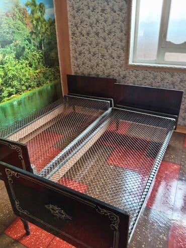 декоративная мебель: Двуспальная кровать — 1