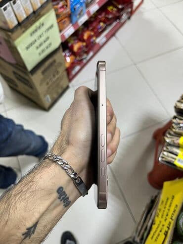 iphone ilkin odenissiz kredit: IPhone 16 Pro, 256 GB, Desert Titanium, Zəmanət, Barmaq izi, Simsiz şarj — 4