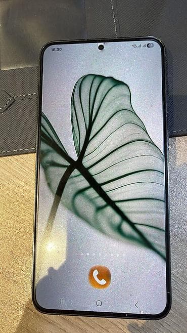 iped mini 6: Samsung Galaxy S23 Plus, İki sim kartlı — 1