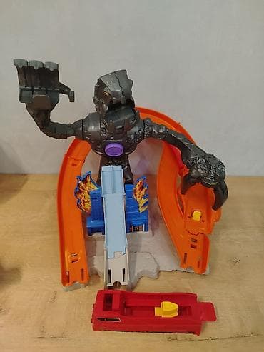 stacktrack oyuncaq dəsti: Hot Wheels trek qurğuları və tematik setlər toplusu - Bir neçə böyük — 2