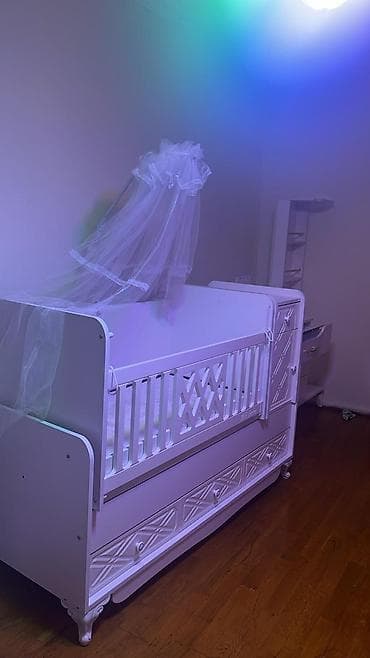 nirvana yataq desti: Oğlan və qız üçün, Yeni, Dördbucaq, Beşik, Dəst ilə, Matras ilə, Yellənmə mexanizmsiz — 2