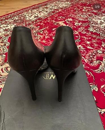 deri kurtka: Qadın üçün klassik stilettolar - Brend: WAND Paris (etiketdə — 7