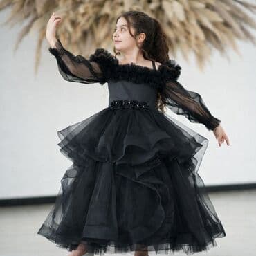 Məktəbli forması: Qız uşaqları üçün zərif mərasim paltarı – qara rəngdə, çoxqatlı tüll — 1