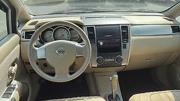 passat diskleri: Nissan Tiida hatchback – gümüşü rəng Xüsusiyyətlər və təchizat: - — 8