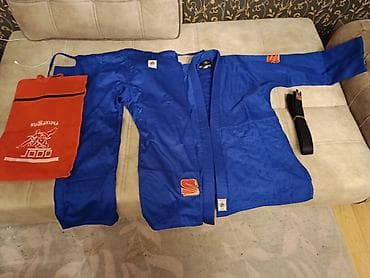 Sakura Judo Kimono Yenidir, alınıb geyinilmiyib 1 dəfə belə. Real