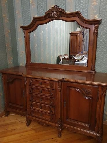 kunc dolablar: Klassik üslubda yemək otağı üçün vitrin və konsol dəsti - Material — 1