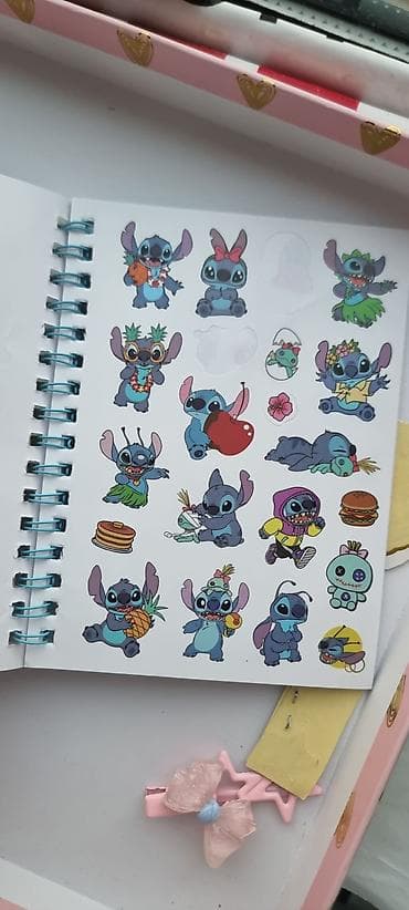 sevgililer ucun hediyyeler: Məhsul: Cizgi qəhrəmanlı yapışqanlı dəftər və stiker dəsti ikisi bir — 3